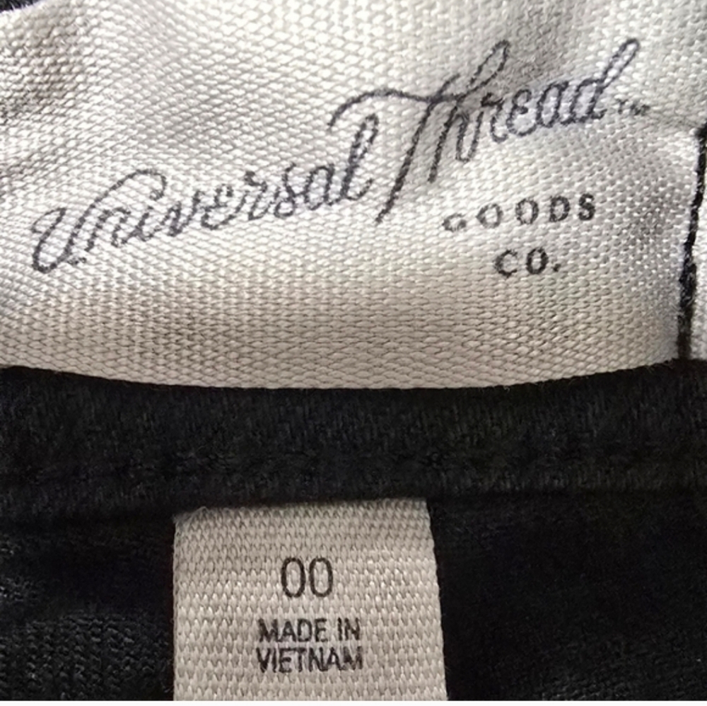 Universal Thread Black Overalls NWT - image 4
